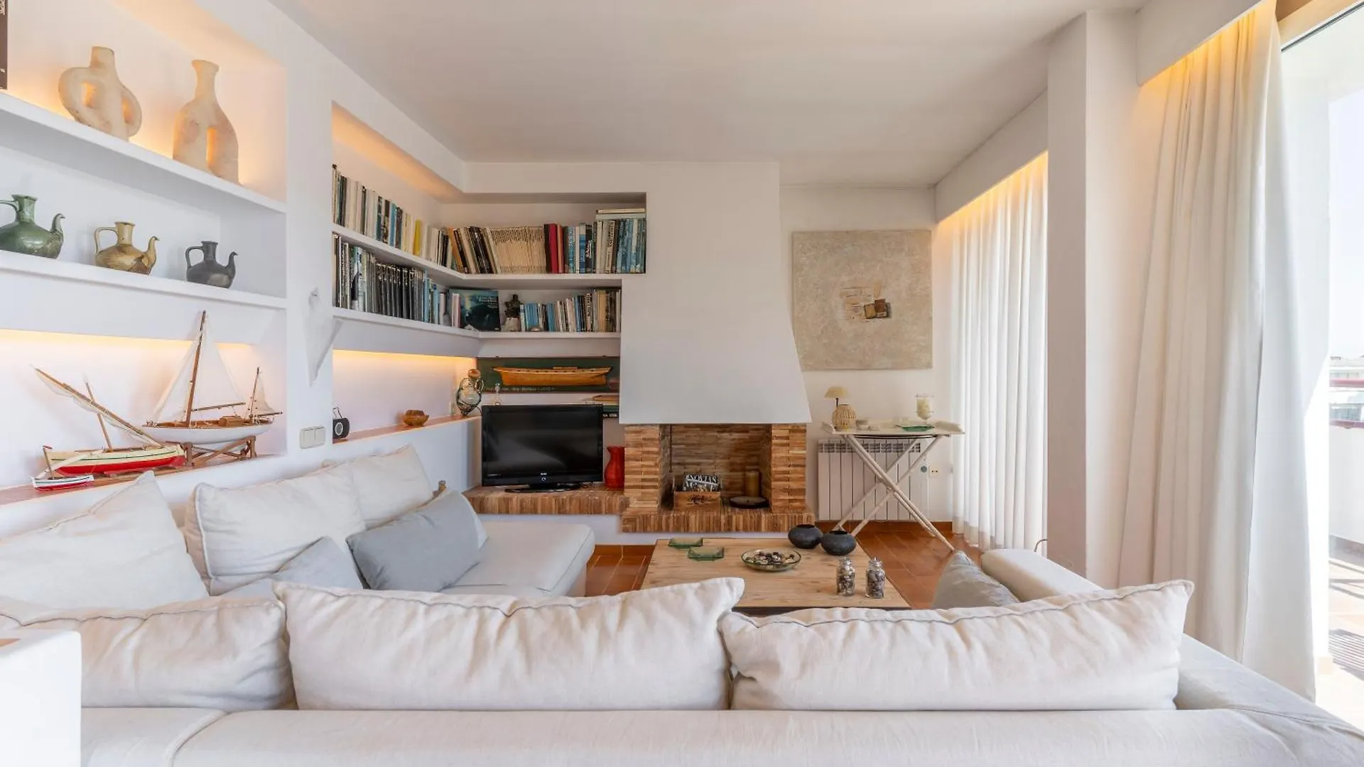 Apartment Apartamento Calella Park Parking Y Piscina Calella De Palafrugell Spain