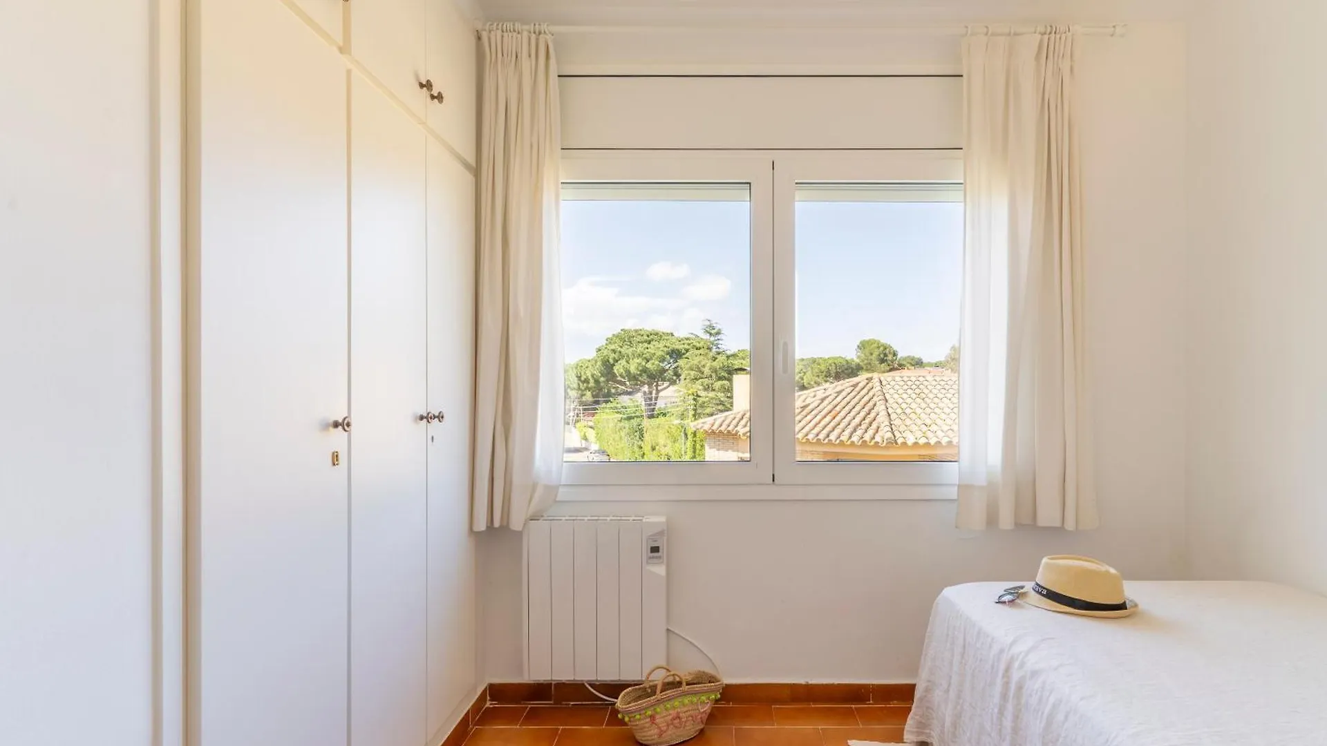 Apartamento Calella Park Parking Y Piscina Calella De Palafrugell Apartment